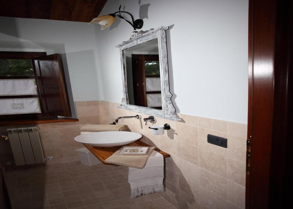 הוילה גואלדו טאדינו Il Casalino מראה חיצוני תמונה